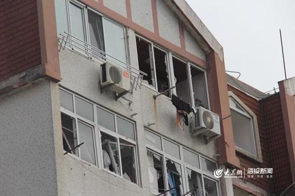 突發(fā)！青島一居民樓發(fā)生爆燃！已造1人死亡，7人受傷！3公里外有震感…
