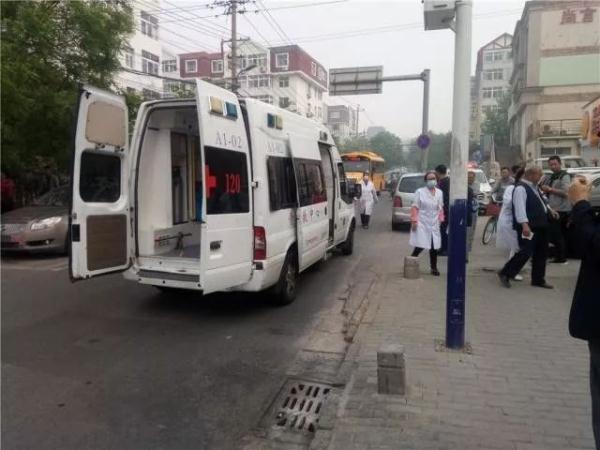 突發(fā)！青島一居民樓發(fā)生爆燃！已造1人死亡，7人受傷！3公里外有震感…