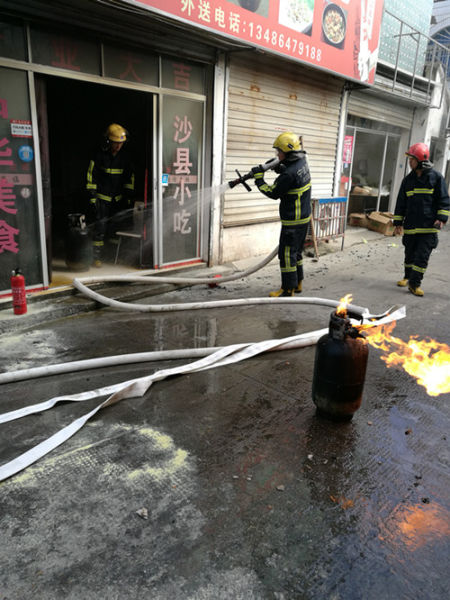 圖為：事故現(xiàn)場。消防供圖